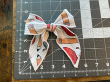 Load image into Gallery viewer, School Time Apples and Pencil Fable Hair Bow