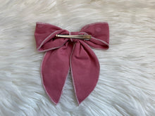 Load image into Gallery viewer, Mauve Polka Dot Fable Hair Bow