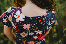 Load image into Gallery viewer, Blue Floral Design with Navy